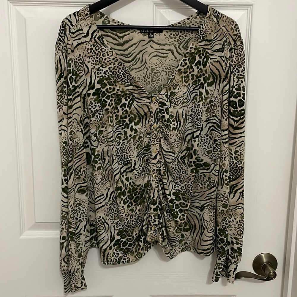 Studio by JPR women’s animal print long sleeve blouse